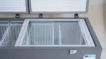 Congélateur ASTECH 600L Horizontal 2 Portes Gris CH600GM – Image 3